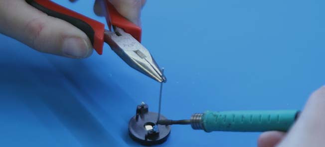 Freeform Electronics - Hoe Freeform Electronics solderen?